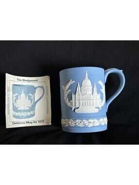Wedgwood Christmas 1972 Blue Jasperware Mug St. Paul's Cathedral